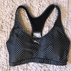 Puma sports bra in great shape